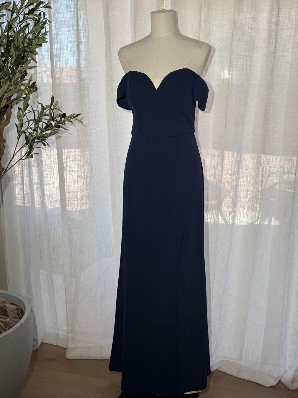 Windsor Off-Shoulder Navy Blue Evening Gown Formal Dress With Slit Sz 11-12